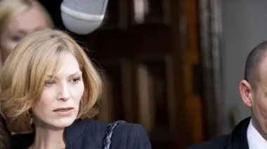 Scotland Yard, crimes sur la Tamise S10E01 Les péchés du père