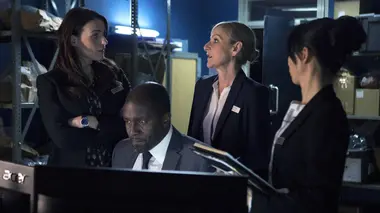 Scott & Bailey S05E01