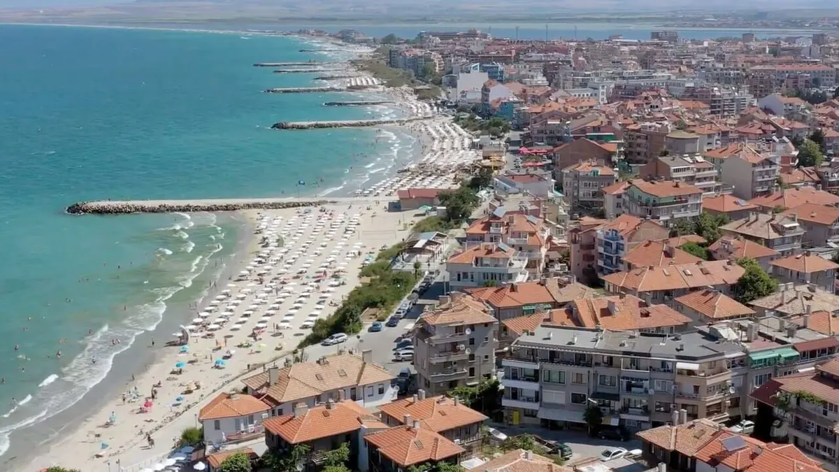 Sea, War and Sun : Une station balnéaire bulgare dans la guerre