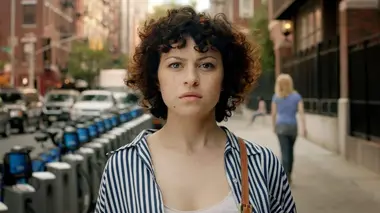 Search Party S01E01 L'étrange disparition de Chantal Wittherbottom