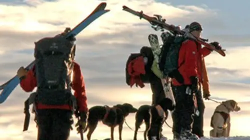 Secouristes de l'extrême S01E01 Pompiers du froid