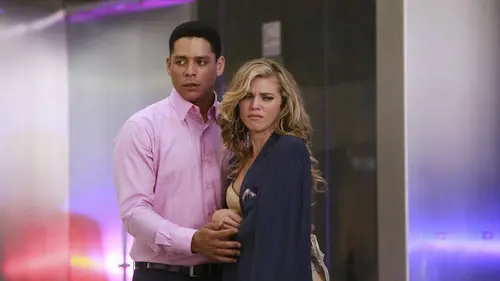 Secrets & Lies : le mystère Kate Warner S02E01 La dernière soirée