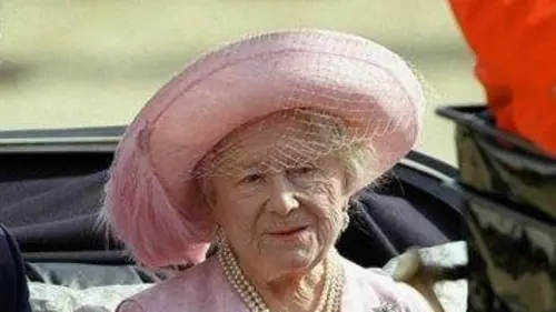 Secrets d'histoire Prince Charles, aux marches du trône...