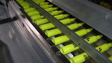 Pièce de 25 cents, aquarium, craie, surligneur