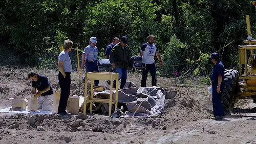 Secrets enterrés S02E05 Communauté en danger