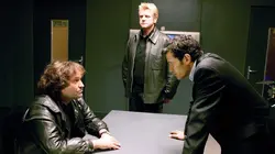 Section de recherches S02E08 Corps à corps