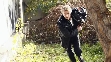 Section de recherches S01E01 Arrêt d'urgence