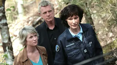 Section de recherches S05E01 Roman noir