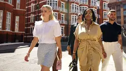 Selling Super Houses