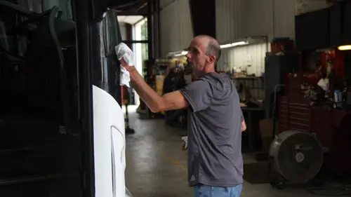 Sentiers meurtriers Murmures d'avertissement