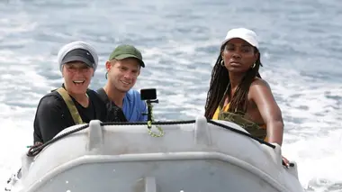 Seuls en mer : le radeau de la discorde S01E02 Qui s'y frotte s'y pique