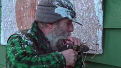 Seuls face à l'Alaska Au bord du gouffre