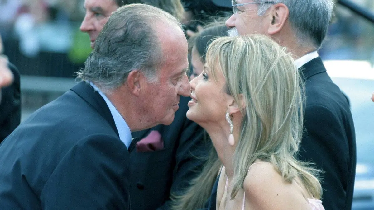 Sexe, pouvoir et argent, un roi au cœur du scandale