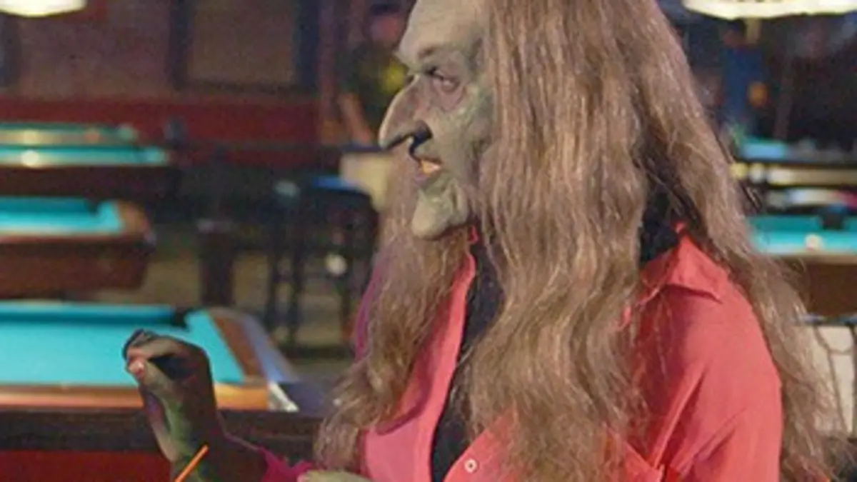 Sexy Beasts : l'amour monstre S01E01 Noelle, Witchy Woman