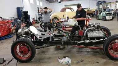 Shifting Gears avec Aaron Kaufman S02E05 Race of Gentlemen