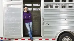 Shipping Wars : livraison impossible Le lion, le tigre et le zèbre empaillés