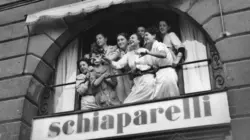 Shocking Schiaparelli, histoire d'une visionnaire de la mode