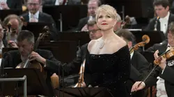 Simon Rattle dirige Dvorak, Bernstein, Chostakovitch