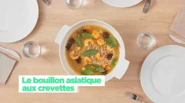 Le bouillon asiatique aux crevettes