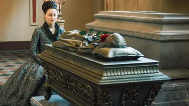 Sissi S02E01
