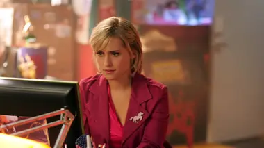 Smallville S05E14 Possédée