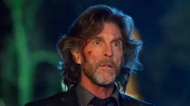 Smallville S10E13 Un pas vers la lumière