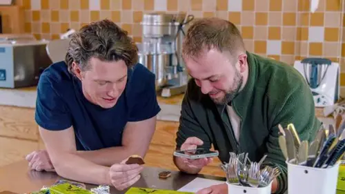 Snackmasters S03E05 Dinosauruskoek