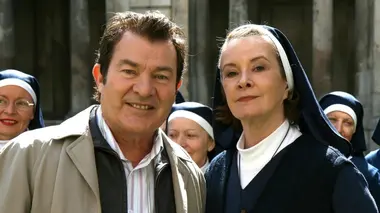 Soeur Thérèse.com S01E01 www.soeurthérèse.com