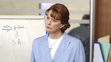 Soeur Thérèse.com S04E01 Au nom du père