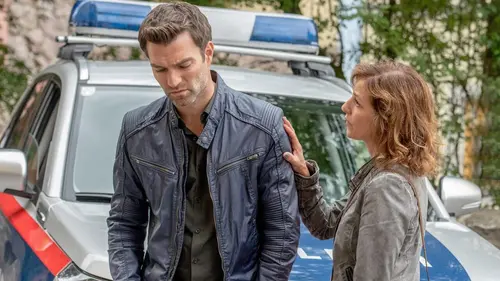 SOKO Kitzbühel S18E07 Les étrangers