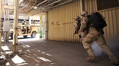Soldats d'élite S01E06 La bataille de Takur Ghar
