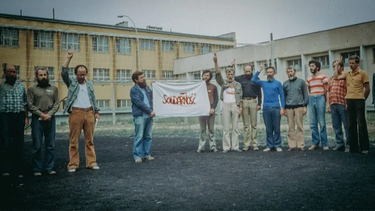 Solidarnosc, la chute du mur commence en Pologne