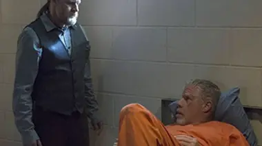 Sons of Anarchy S06E01 L'ange de la mort