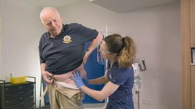 Becky Alan Bernadette et Leon