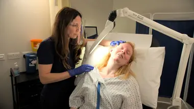 SOS Dermato Michelle, Ally, Lee et Gareth