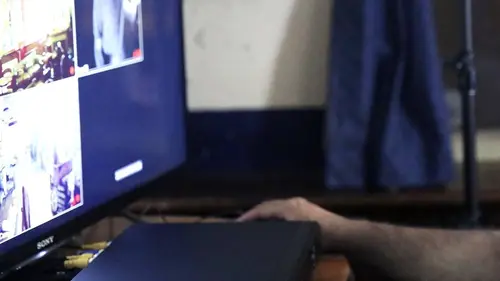 SOS la maison est hantée ! S01E09 Le Dolphin Pub