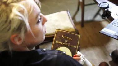 SOS la maison est hantée ! S01E11 Le château de Balgonie