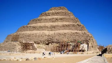 SOS Pyramide