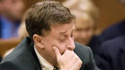 Soupçons (The Staircase) Une coïncidence troublante