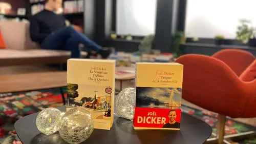 Sous couverture Joël Dicker