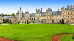 Sous les jupons de l'histoire