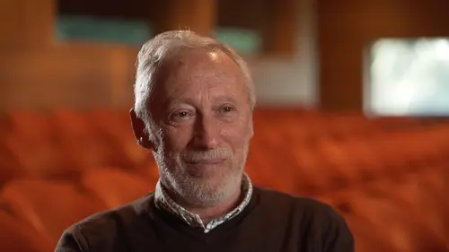 Sous les oeillets, la révolution portugaise