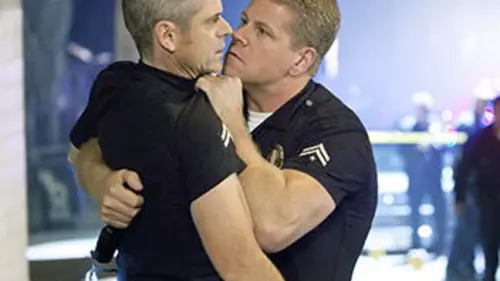 Southland S03E02 Rien que pour ses yeux en streaming