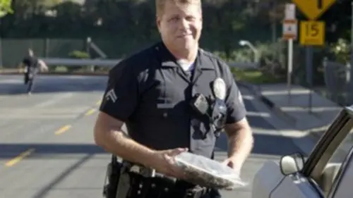 Southland S03E04 Code 4