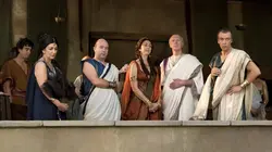 Spartacus  S01E03 Le sang des gladiateurs : Légendes