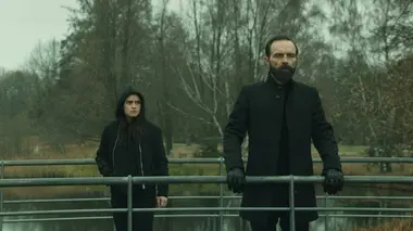 Spides S01E07 Réunions de familles