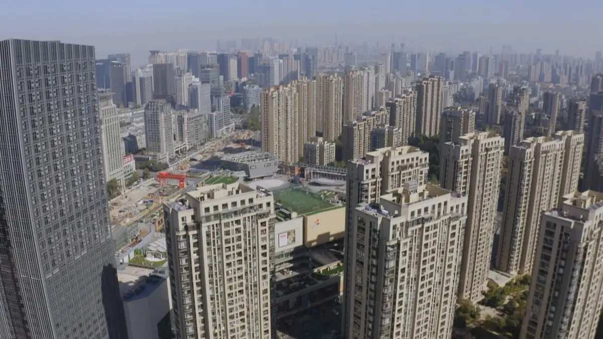 Sport Reporter S03E16 Stades (5/6) : Chine, le terrain sur le toit