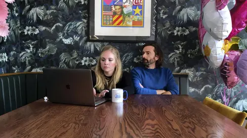 Staged S02E07 L'ermite du petit coin