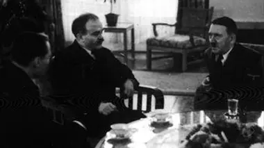 Staline-Molotov Le tyran et son double