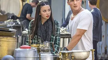 Star-Crossed S01E03 Le jour de l'arrivée
